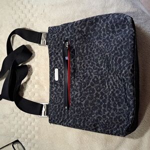 Baggallini Black Gray Leopard Crossbody Bag with Red Trim